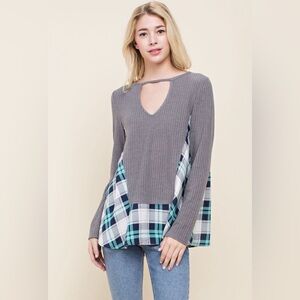 Grey key hole top with plaid accent